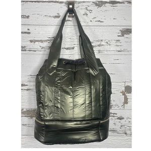 Stella & Dot Crush It Quilted Expandable Bucket Bag Olive.
